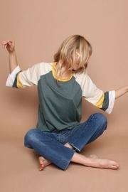  Contrast Color Tee