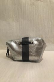  Kempton & Co. Silver Pouch
