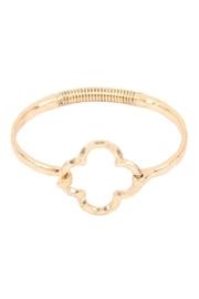  Hammered-cast-quarterfoil Hinge-cuff-bracelet