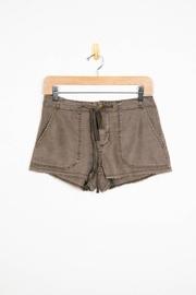  Ary Short