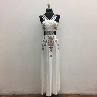  Lace Detailed Maxi Dress