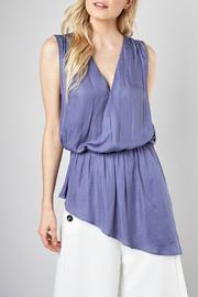  Asymmetrical Bottom Point Top