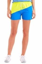  Weekend Performance Shorts