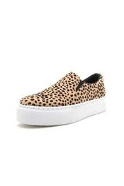  Showoff Leopard Sneakers