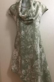  Asymmetric Shaped Tunic
