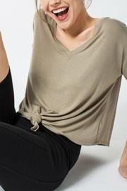  Basic V-neck Top