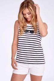  Sunglasses Tee