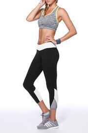  Colorblock-contrast-mesh Capris