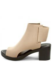  Elastic Dance Platforms