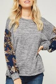  Grey Pattern-sleeve Top