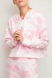  Lace-up Camouflage Hoodie