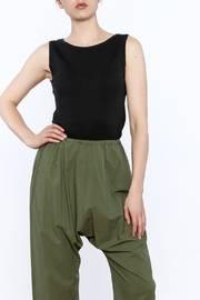  A Perfect Black Tank