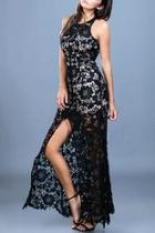  Lace Fitted Maxi Dress