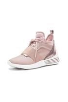  The Braydin Sneaker