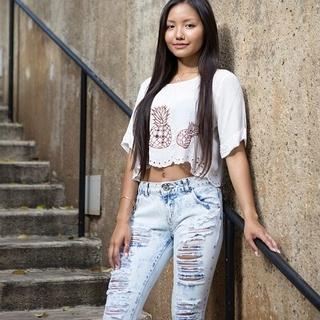  Cropped Pineapple Top