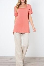  Tee With Twist