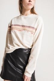  Throwback Mountain Crewneck