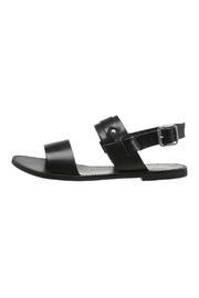  Revolutionary Leather Sandal