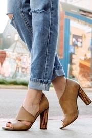  Open Side Pump With Wood Heel