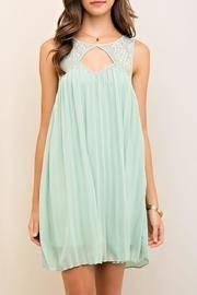  Solid Scoop Neck Dress