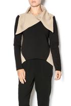  Large Collared Top