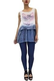 Sleeveless Floral Tunic Top