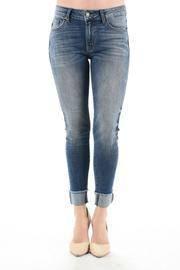  Cuffed Cropped Jeans