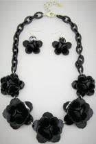  Black Rose Necklace
