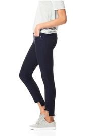 Wilshire Jeans