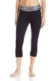  Toni Yoga Capri