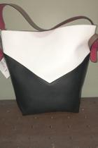  Black/white Handbag