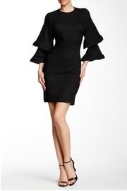  Crease Bell-sleeved Dress