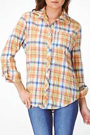  The Button Down