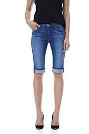  Amelia Cuffed Short