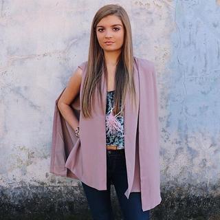  Mauve Cape