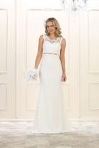  Ivory Lace Bridal Gown