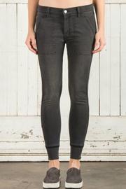  Skinny Jogger Jeans