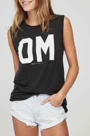  Om Musce Tank