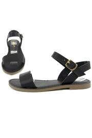  Classic Black Sandals