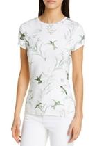  Yumelia Fitted Tee