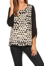  Geometric Printed Top