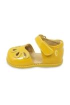  Petal Youth Shoes