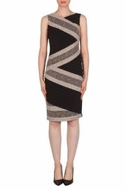  Ribbon-like Wraparound Dress