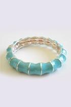  Premier Wavy Bangle