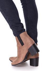  Studs Booties