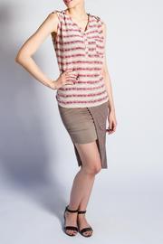  Printed Sleeveless Henley