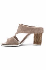  Detour Heel