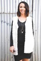  Polar Bear Hug Vest