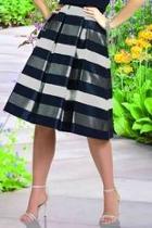  Striped Flare Skirt