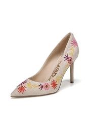  Hazel Linen Pump